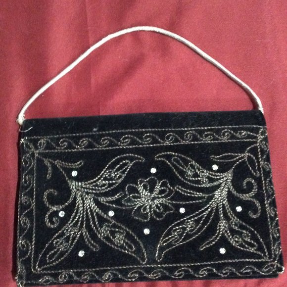Vintage Black Embroidered Clutch - Picture 1 of 6